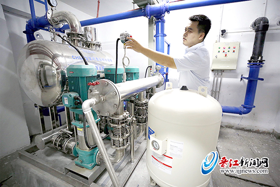 江预计年底前完成1万户二次供水一户一表改造